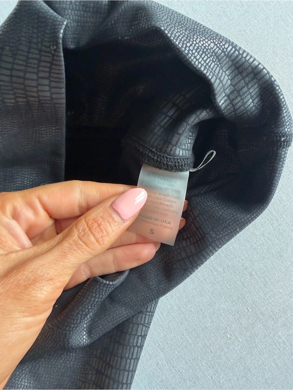 Bombshell Black Croc Embossed Set | Sports Bra M + Leggings S - Picture 5 of 6